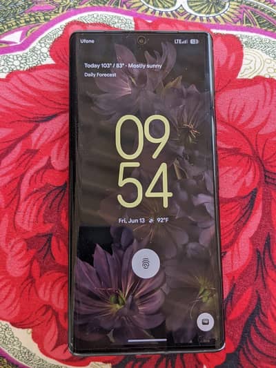 google pixel 6 pro screen side lines