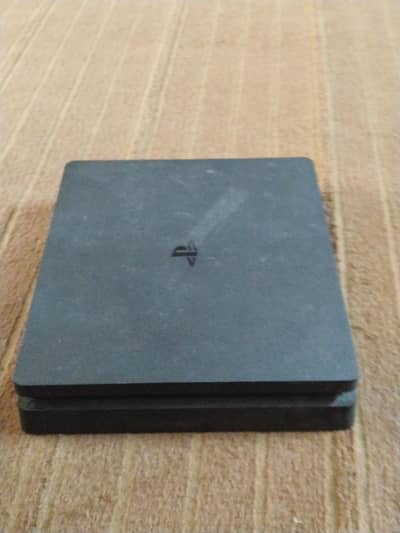 PS4 SLIM