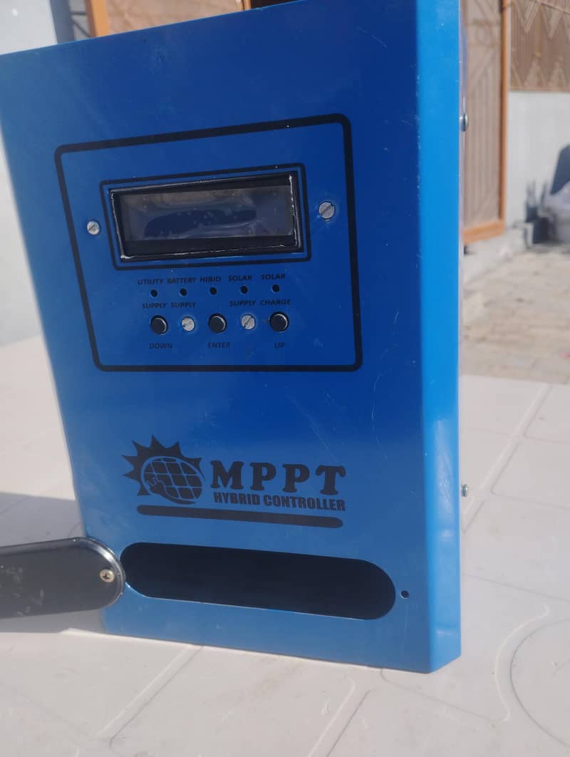 MPPT CHARGE CONTROLLER 0