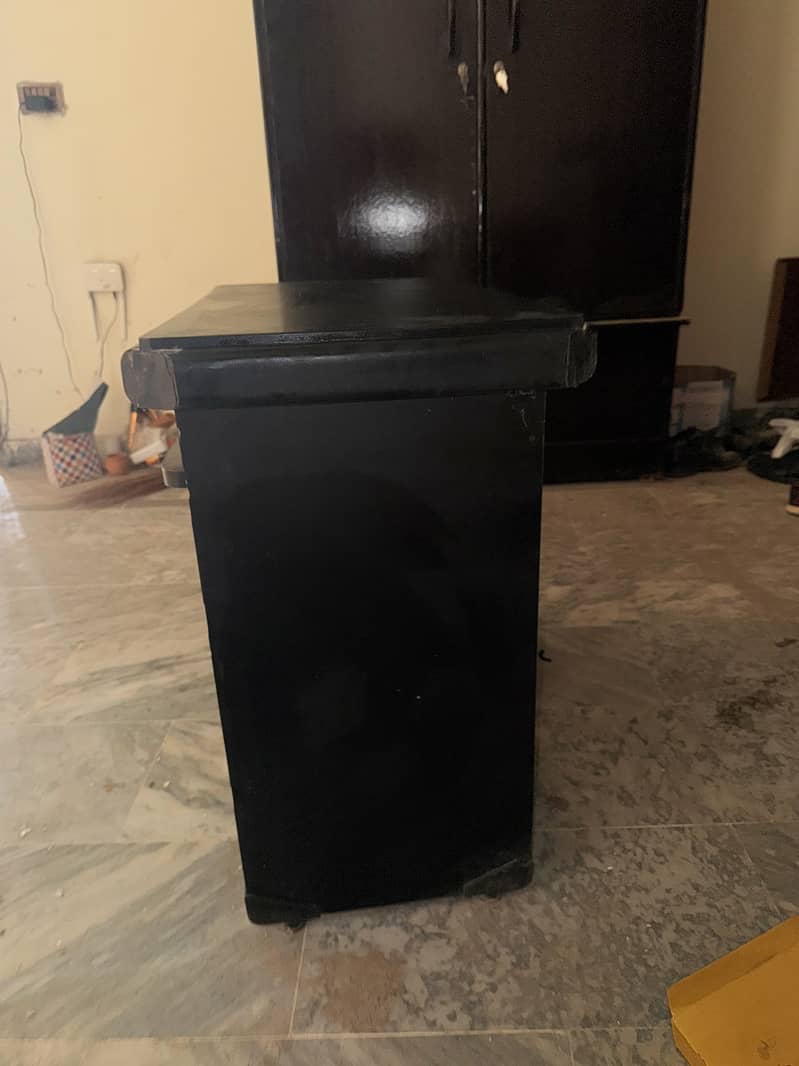 Study/computer table for sale 2