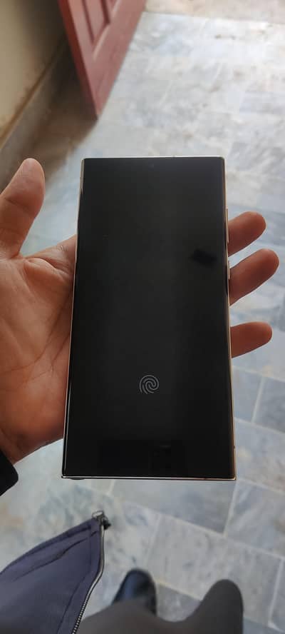 samsung s22 ultra 12 512  10/10 condition