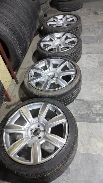 20 inch Rims and Tyres original from Bentley GT in mint condition