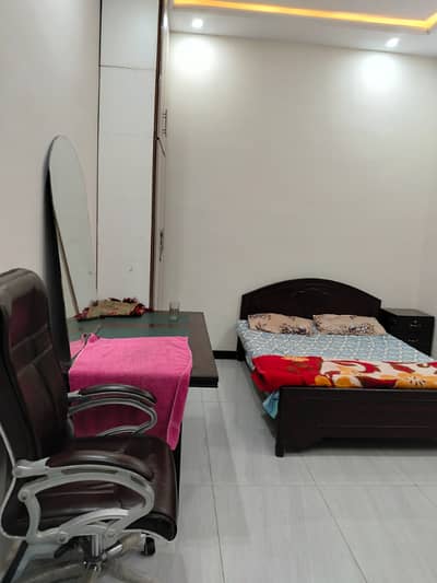 Separate furnished room available for rent in E11 2 In portion