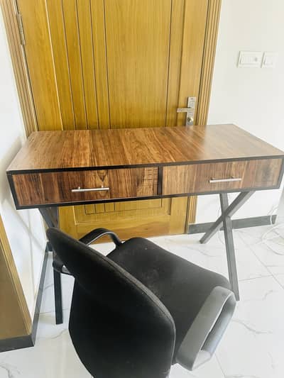 Modern table along with Heavy revolving Chair