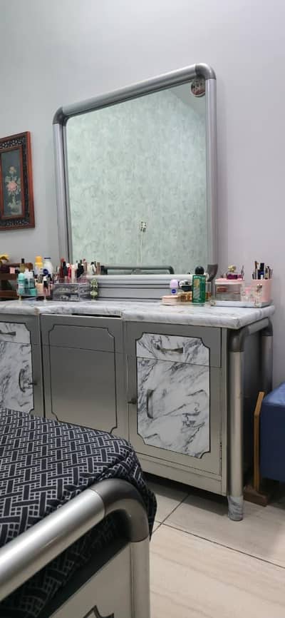 Dresser - Deco paint