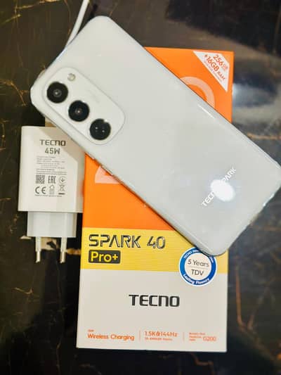 Tecno Spark 40 pro plus 16/256 gb White colour