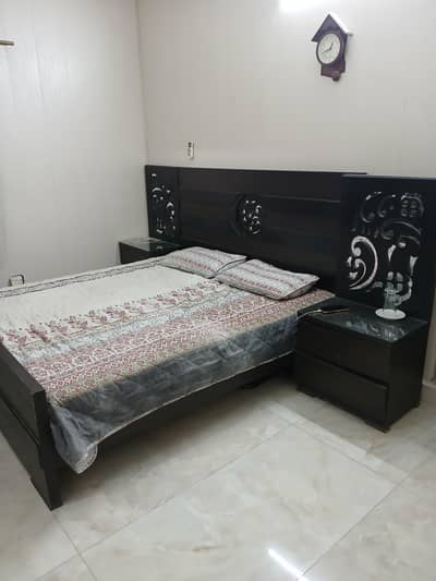 king size bed with mattress and cabinet almirah