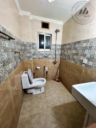 2 BHK fully furnished apartment available on daily and weekly rent