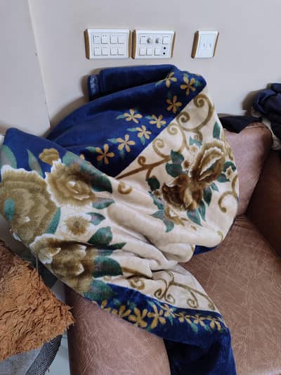 soft and comfy double size blanket