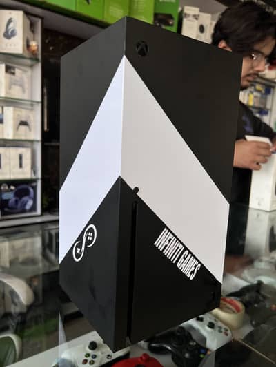 Xbox Series X 1TB with Latest games installed