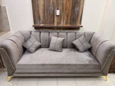 Unused 6 seater sofa set