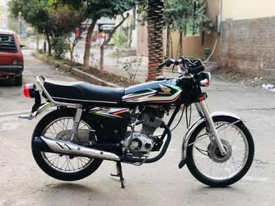 Honda CG-125 (Model 2016) Total Genuine
