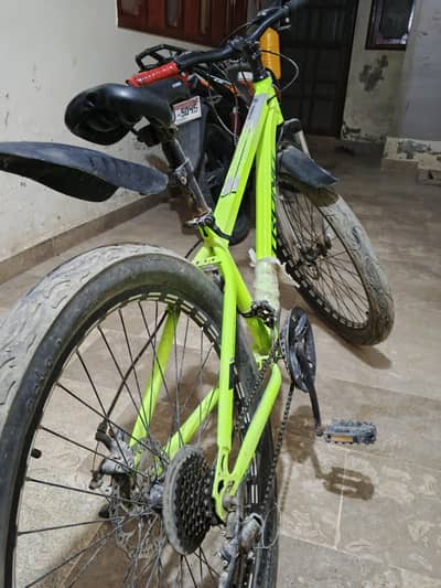 Gear cycle new only 6 month used