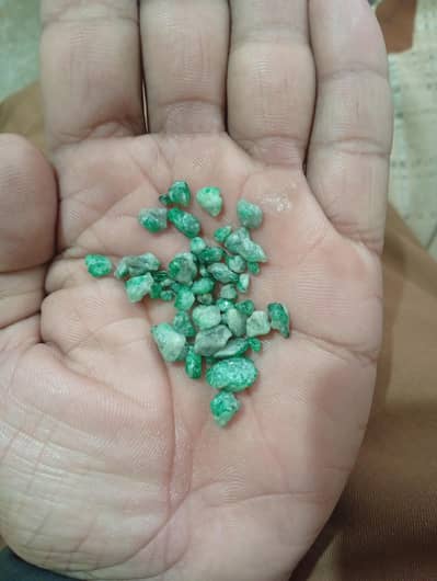 sawat emerald stone