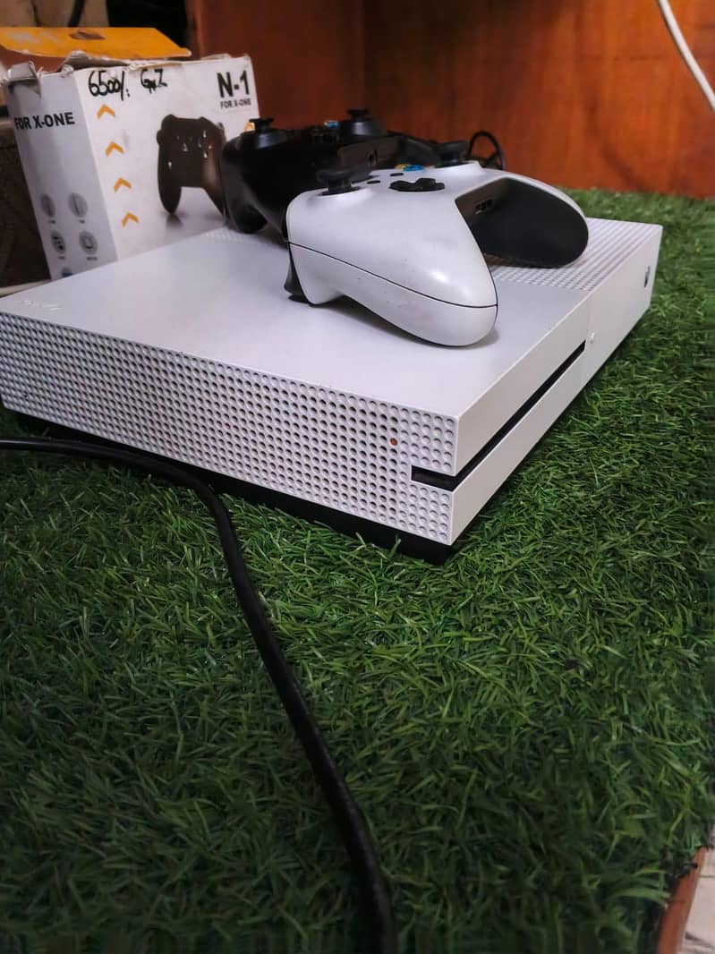 Xbox one s 2