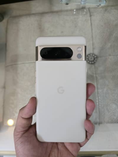 Google Pixel 8 Pro 128 Gb  ( Porcelain Off White)