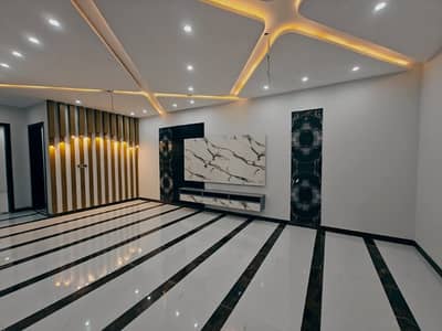 10 Marla ideal house