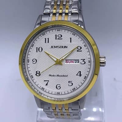 Men's Movement: Quartz, Water resistant watch