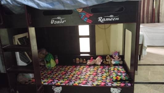 bunk bed without mattresses