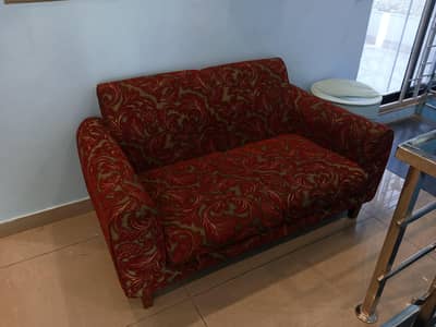 SOFA SET IN RED USED (BEST QUALITY)
