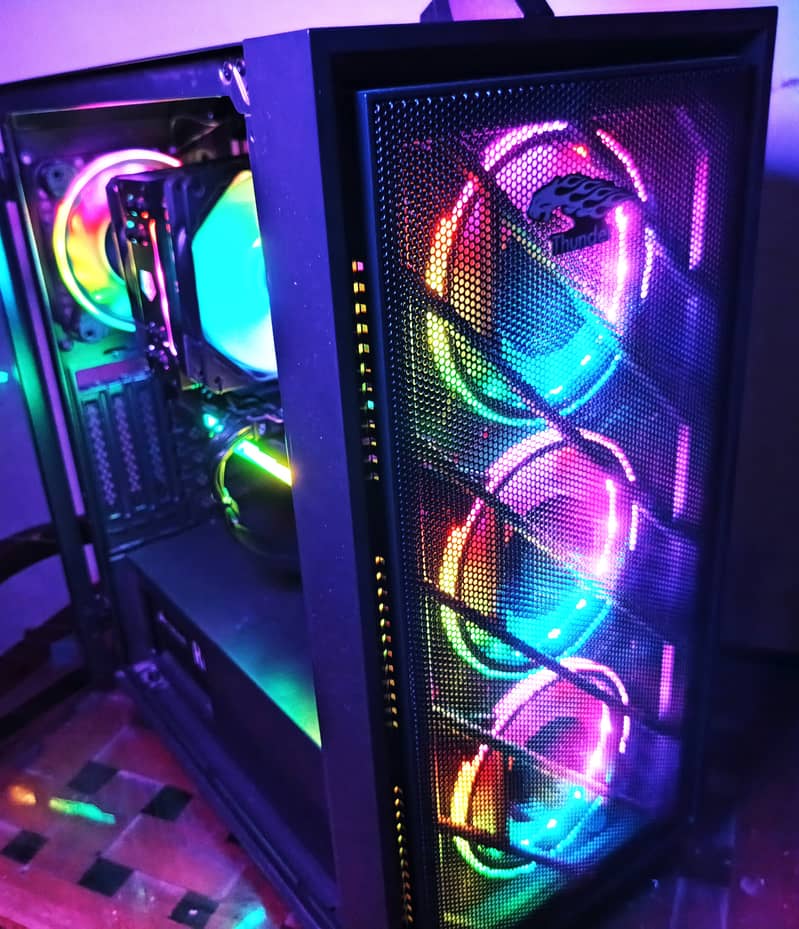 4K HIGH END GAMING/RENDERING/EDITING PC SETUP 3