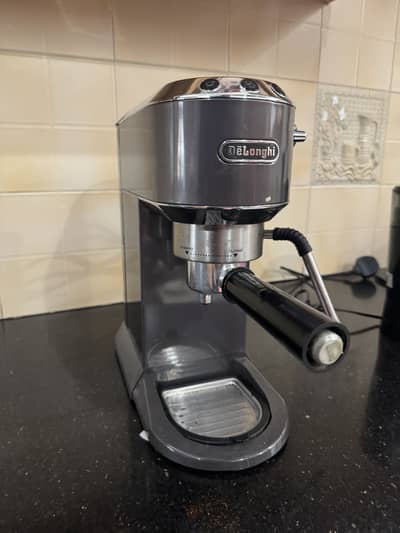 Delonghi Dedica EC885 GY