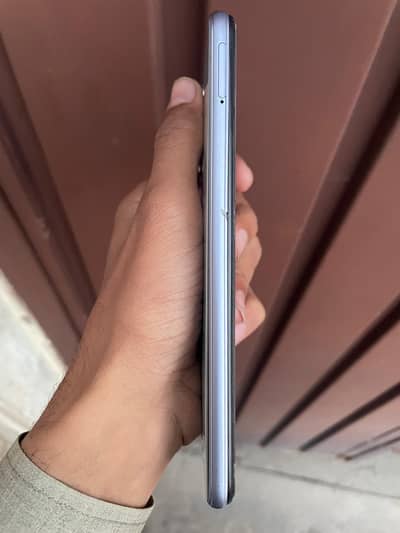Vivo y20 4+64gb