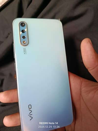 Vivo S1