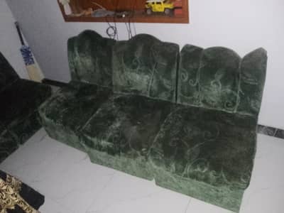 6 seater sofa and carpet 12 /14