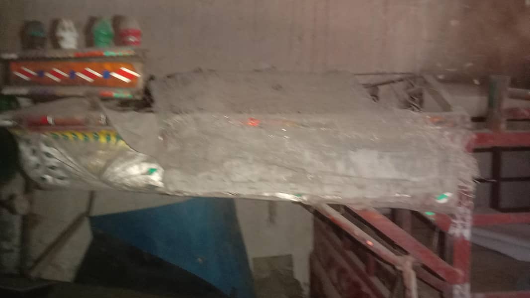 ایک عدد لوڈنگ ٹرالی بغیر موٹر سائیکل برائے فروخت ہے بہت پائدار بنی 1