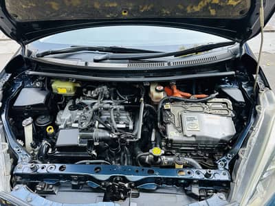 Toyota AQUA G package