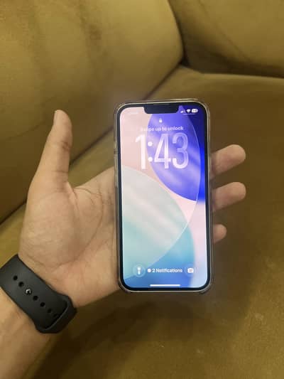 iPhone 13 – 128GB – White – 76% Battery – Box Included – Like New