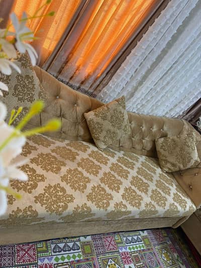 7 set sofa set brand new hai km use hoe hai