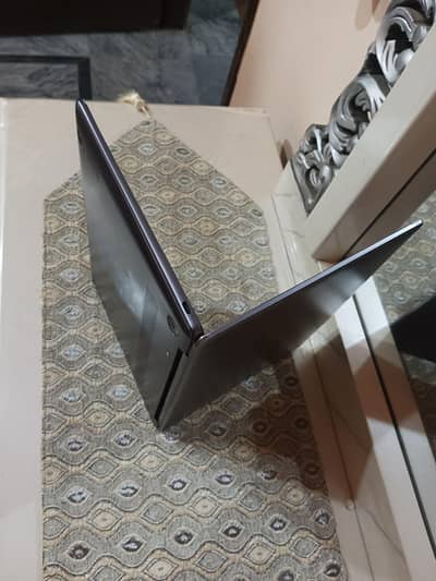 Huawei i7-8th generation uhd ips display