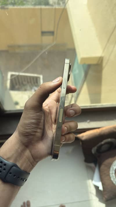 Apple iPhone 13 Pro Max 128 GB Gold (LLA) Factory unlock Non Pta