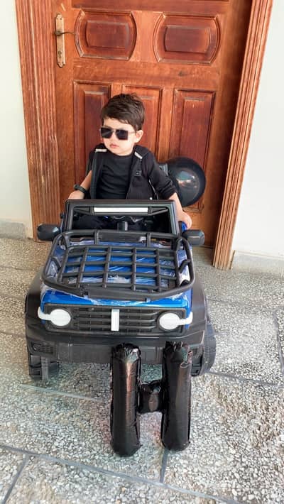 Brand new electric kids car, jeep no any fault or damage