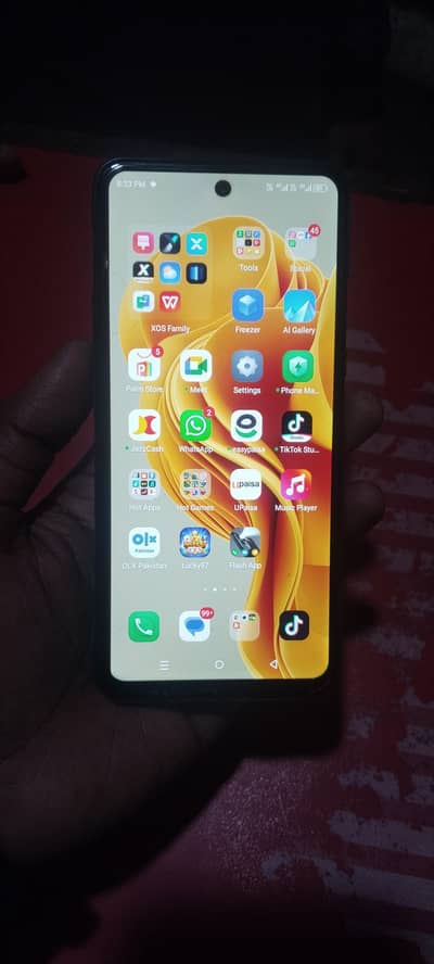 Infinix Hot 40i Smartphone With 8+8Gb Ram 256Gb Rom Box Charger. . .