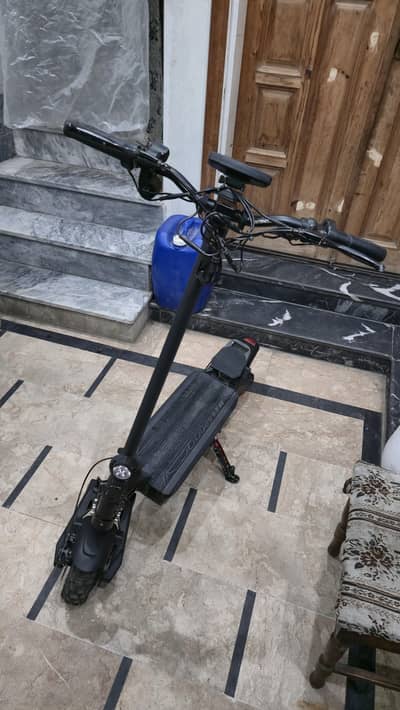 Gorilla MI3 Electric Scooter