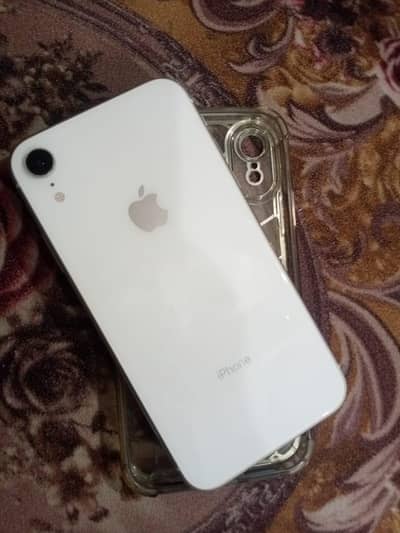 iphone XR factory unlocked