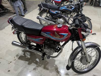 Honda CG125 Red 2016/17