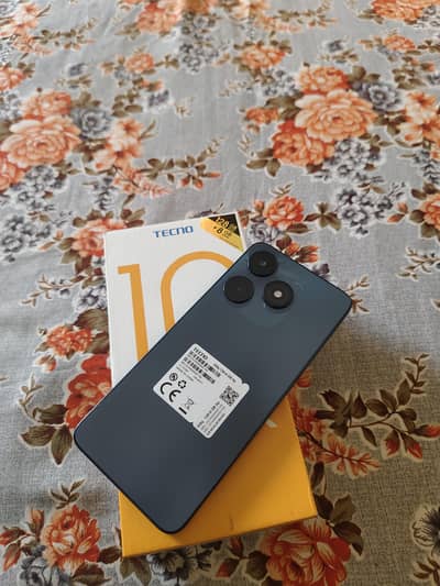 Tecno Spark 10 Ram 4 +4 128gb complete box