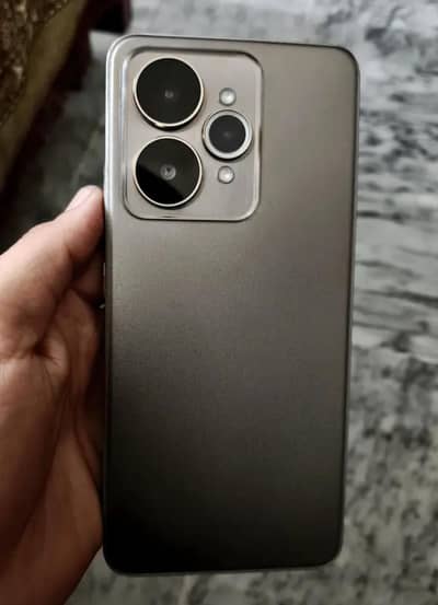 realme 15 5g 512gb ufs3.1 full box pta approved just 2 weeks used