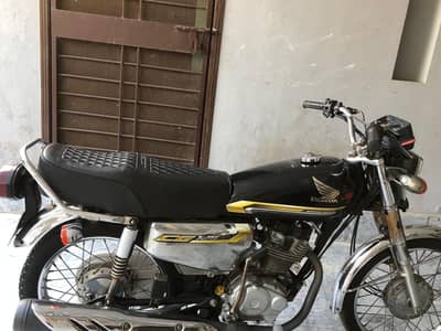 BIKE FOR SALE 10/10 CONDITION