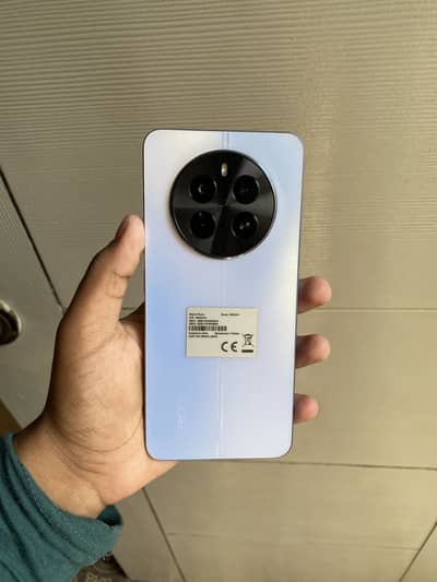 Realme 12