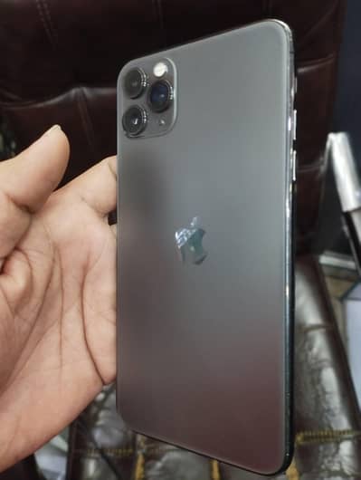 I phone 11 pro max 256gb