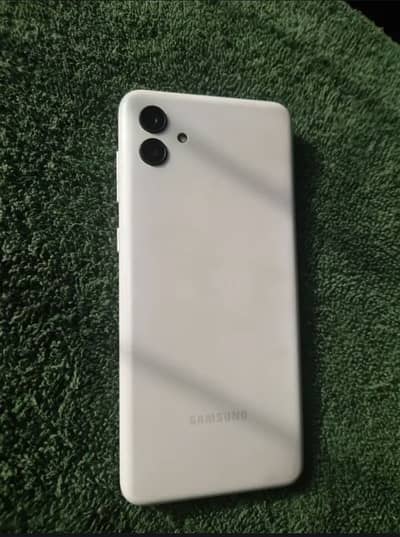 Samsung a04 4 64 with box condition 10.9. 5