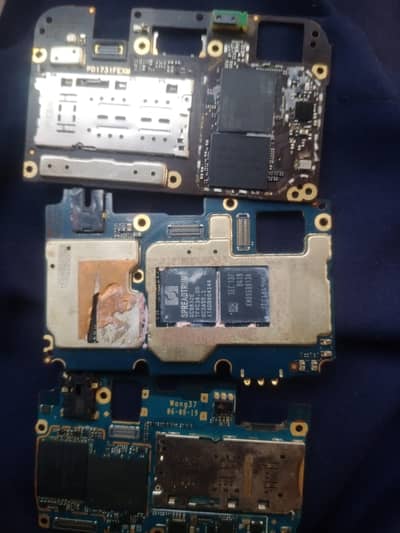 scrap toty hoi board kharab board sell kerny ke Leye rabta kery