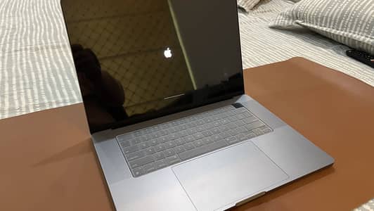 Macbook Pro 16 inches | M1 Max | 64gb RAM | 2TB SSD