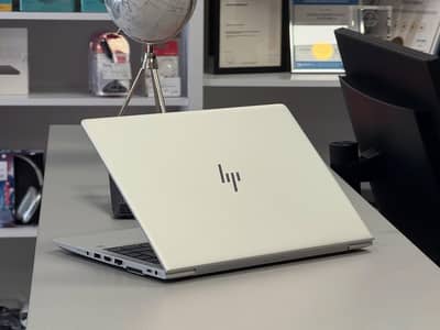 Hp New Logo UltraSlim Core i5 10th Generation 8GB Ram / 256GB SSD