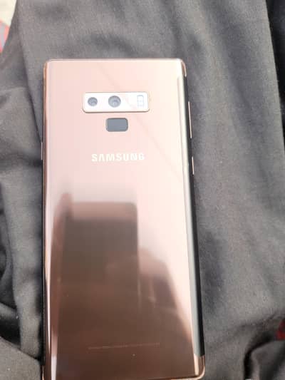 Samsung galaxy not 9  Pack phone not refurbished  Only shade